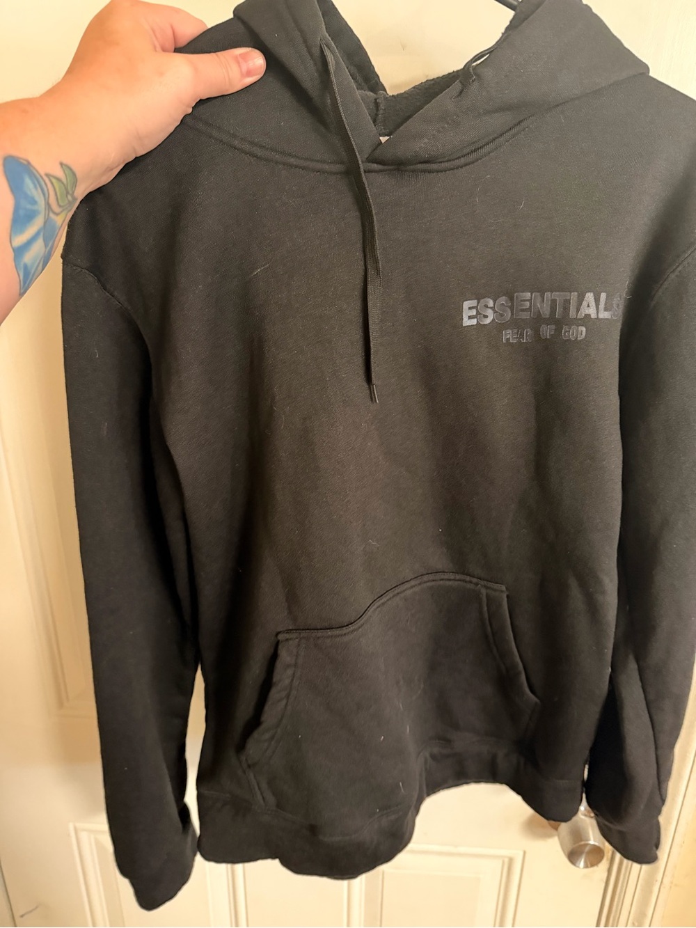 Essentials (probably d.u.p.e) black hoodie size medium